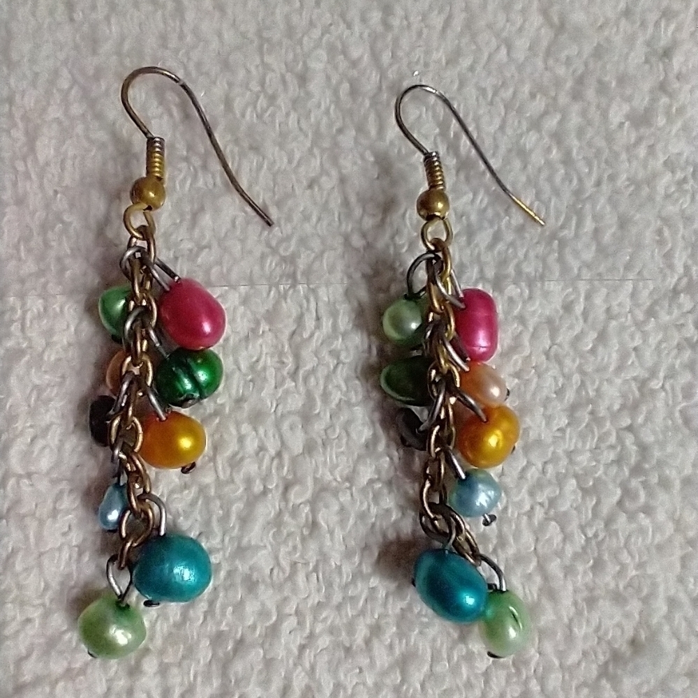 Colorful dangle wire earrings